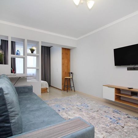 Cozy Studio In The Best Area! 3 알마티 외부 사진