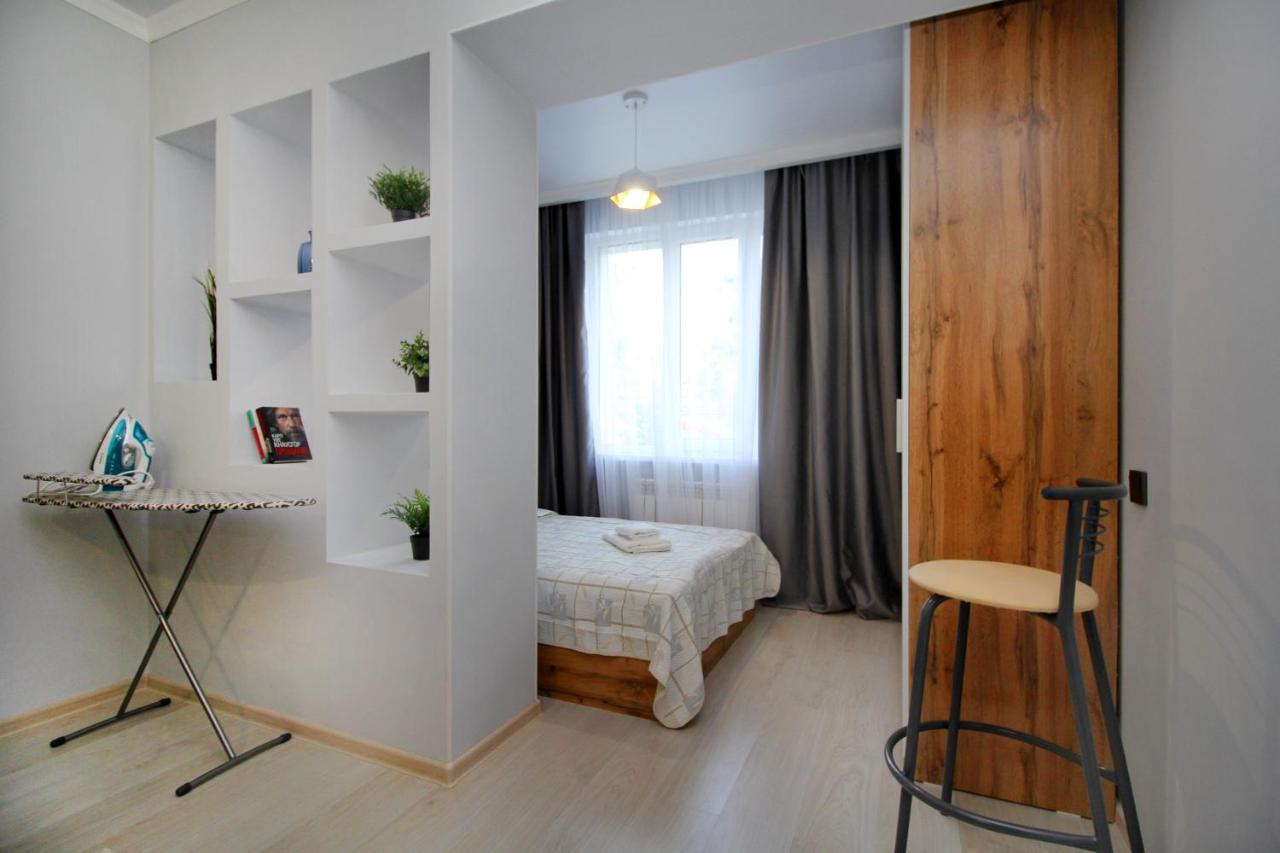 Cozy Studio In The Best Area! 3 알마티 외부 사진