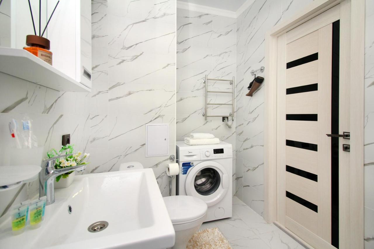 Cozy Studio In The Best Area! 3 알마티 외부 사진